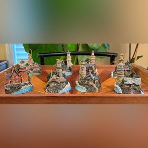 Thomas Kinkade Bradford Christmas Ornament figurine lighthouse group